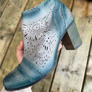Spring Step L'Artiste Ankle Boots Size 40 Gray/Teal Leather Zip Perforated
